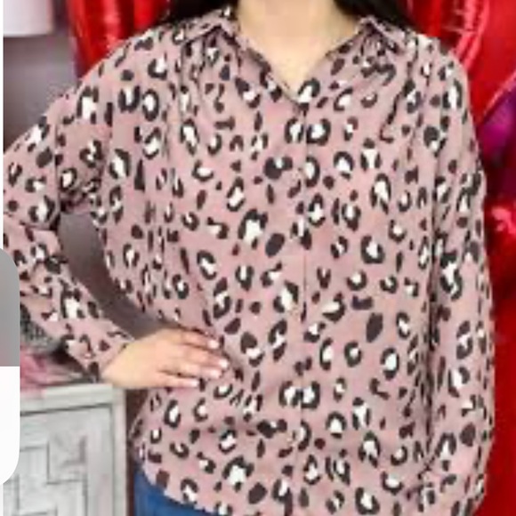 Leopard print button up - Picture 2 of 10
